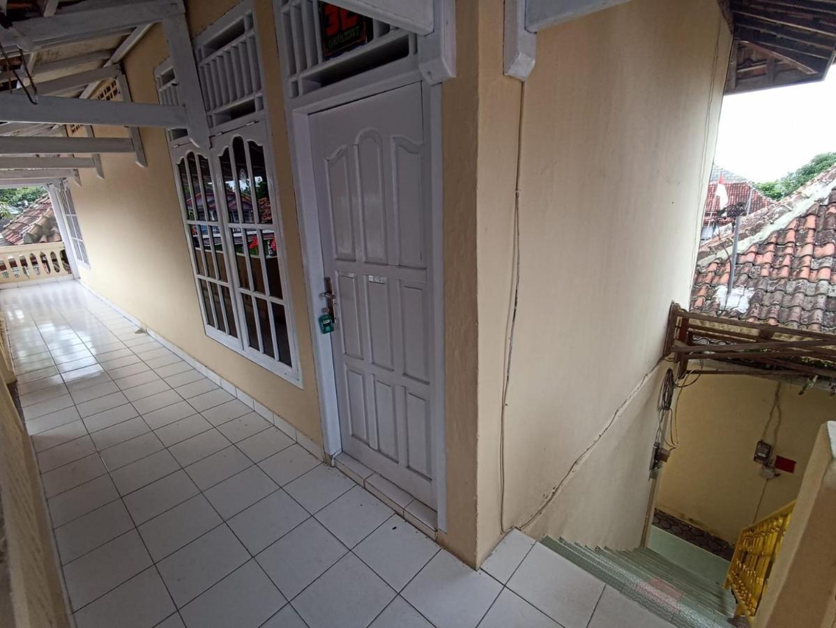 Hotel Redante 1 Baturaja  エクステリア 写真